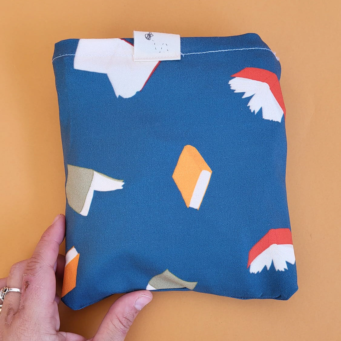 Tote bag