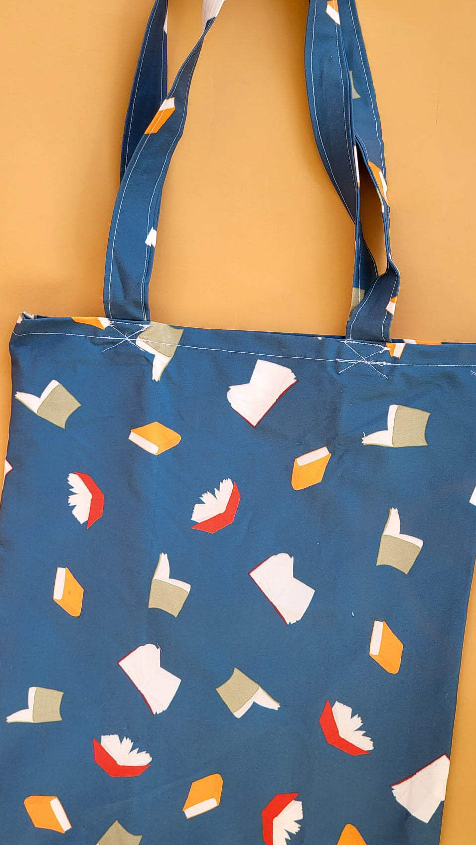 Tote bag