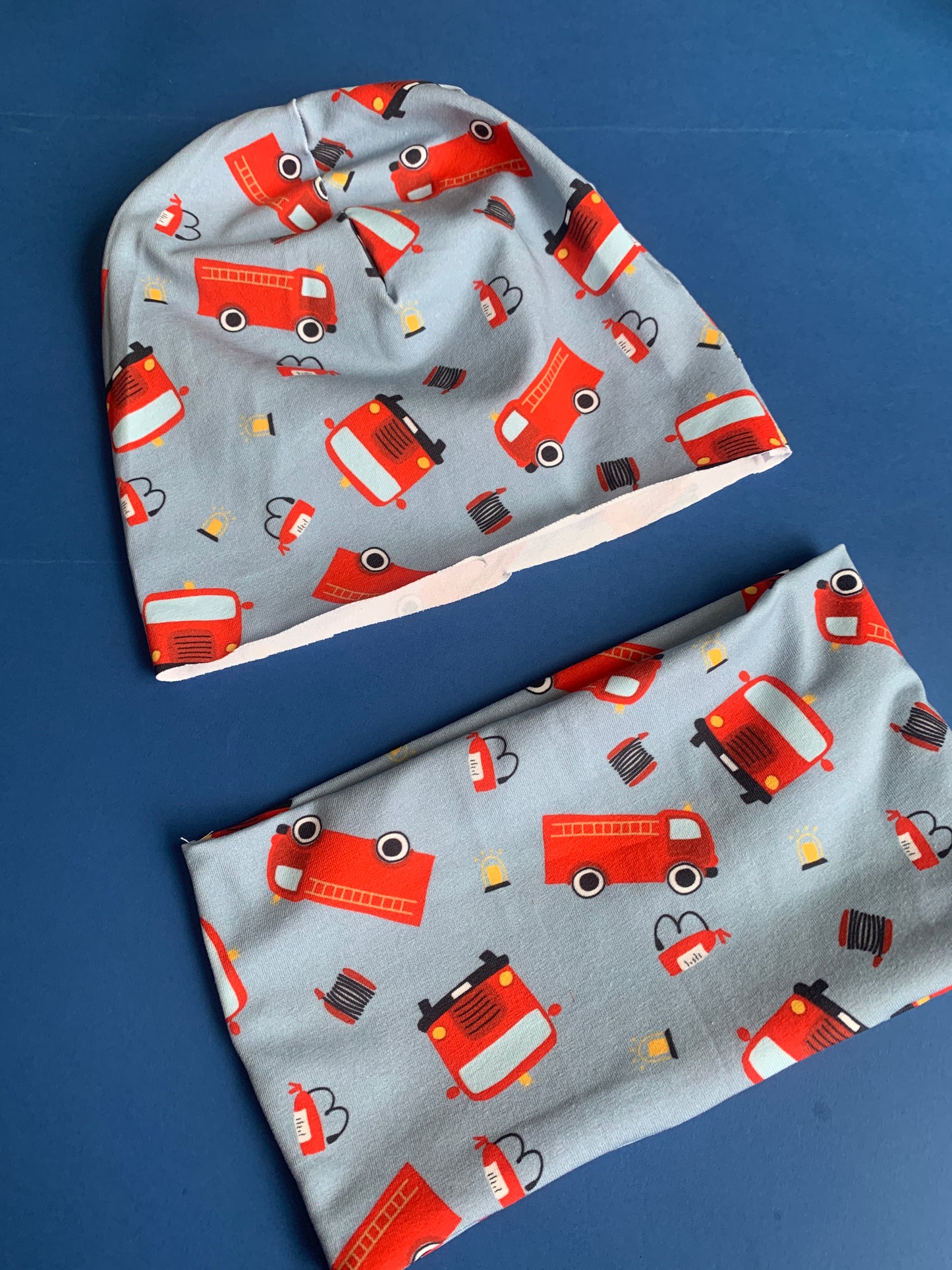 Set cappellino e scaldacollo (dai 9 mesi)